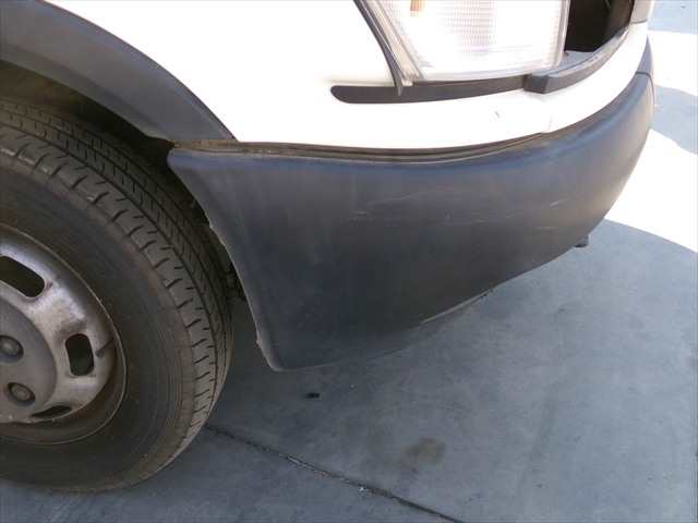 Foto 2ª: Paragolpes Delantero Iveco Daily 2.3 D 1999-2006 [F1AE0481B*A] (2005)