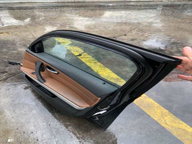 Foto 2ª: Puerta Delantera Derecha Bmw Serie 3 315 2.0 DI177CV BERLINA 0CV [N47D20C] (2009)