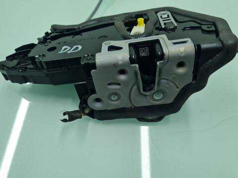 Foto 3ª: Cerradura Puerta Delantera Derecha Bmw Serie 3 315 318D M SPORT BERLINA 150CV 110KW [B47D20B] (2019)