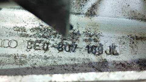 Foto 3ª: Refuerzo Paragolpes Delantero Audi A4 2.0 TDI AVANT 140CV 103KW [BRE] (2007)