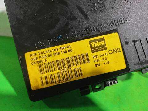 Foto 3ª: Caja Reles Fusibles Citroen Xsara 1.6 16V SATISFACTION 109CV [NFUTU5JP4] (1997)