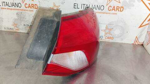 Foto 3ª: Piloto Trasero Derecho Ford Focus TITANIUM 120CV 88KW [ZTDB] (2019)