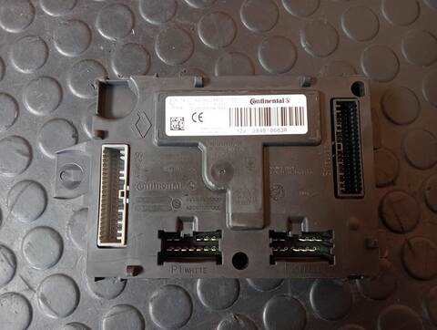 Centralita Motor ECU Renault Clio AUTHENTIQUE 76CV