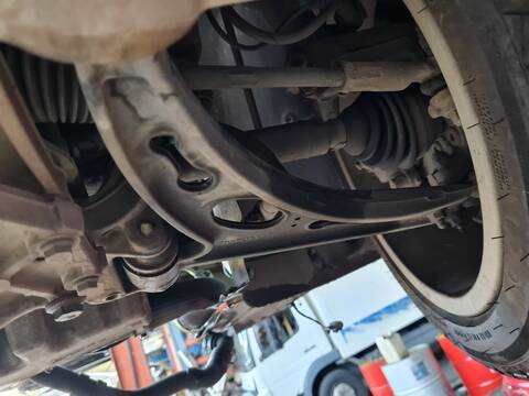 Brazo Suspension Delantero Derecho Audi A3 2.0 TDI S LINE 103KW) 140CV