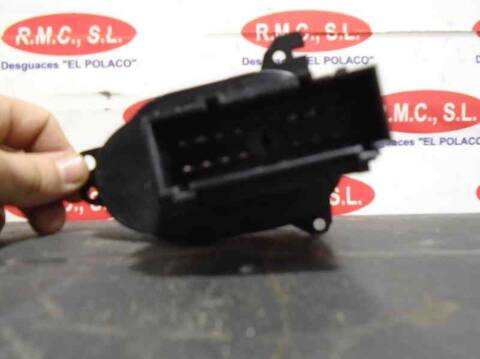 Foto 2ª: Mando Luces Ford Focus AMBIENTE BERLINA 100CV 74KW [FYDB] (2001)