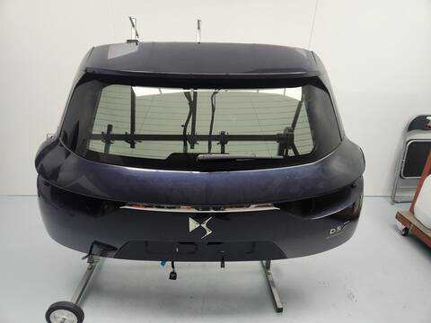Portón DS 7 LOUVRE 179CV 132KW