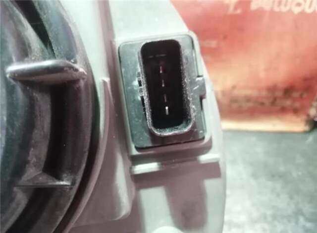 Foto 3ª: Faro Derecho Mercedes Clase E 180 E 270 CDI (210.016) [OM 612.961]