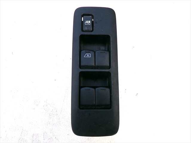 Botonera Elevalunas Nissan Qashqai 1.5 DCI 2010-2014