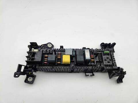 Caja Reles Fusibles Mercedes Clase A 140 A 45 AMG 4-MATIC 176.052) 360CV 265KW