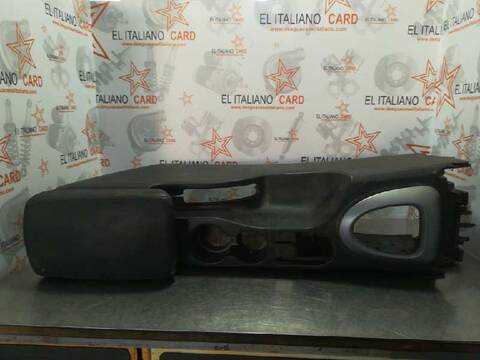 Foto 3ª: Consola Central Nissan Qashqai BACKSTAGE 4X4 150CV 110KW [M9R832] (2007)