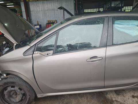 Puerta Delantera Izquierda Peugeot 208 ACCESS 68CV 50KW