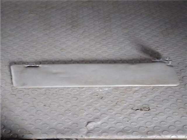 Parasol Izquierdo Mercedes 100 D (631.332. 631.342)