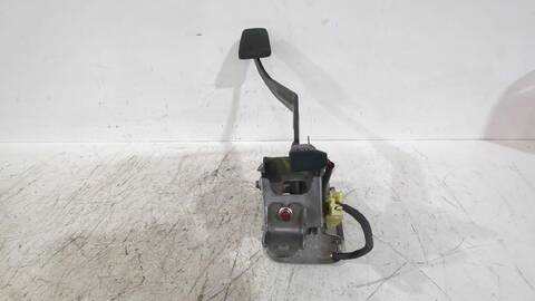 Foto 2ª: Pedal Embrague Kia Ceed 1.6 CRDI 90 90CV [D4FB] (2006)