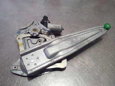 Foto 2ª: Elevalunas Manual Trasero Derecho Toyota Auris LUNA 90CV 66KW [1NDTV] (2008)