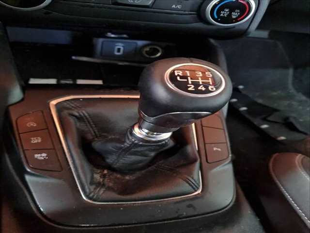 Palanca de Cambio Ford Focus TITANIUM 120CV 88KW