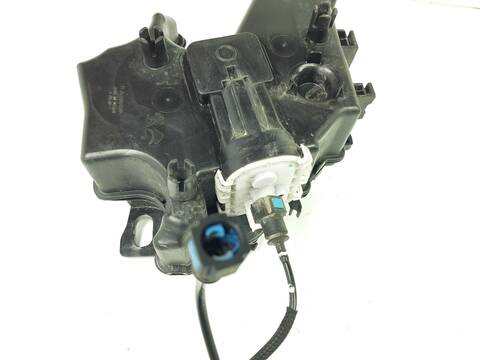 Foto 3ª: Deposito AdBlue Toyota Verso 2.0 D-4D 150CV 83KW [AH01] (2017)