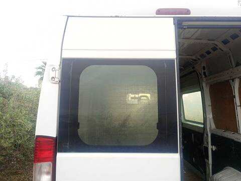 Foto 3ª: Puerta Trasera Izquierda Citroen Jumper 2.2 HDI 100 101CV 74KW FURGONETA [4HV (P22DTE)]