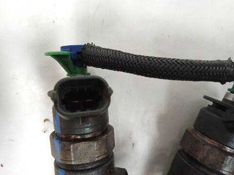 Foto 2ª: Inyectores Peugeot 207 HDI 90CV [9HX (DV6ATED4)] (2006)