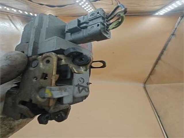 Foto 3ª: Cerradura Puerta Delantera Izquierda Peugeot 206 1.6 CC [1.6 LTR. - 80 KW HDI FAP CAT (9HZ - DV6TED4)] [9HZ / DV6TED4]