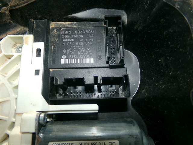 Foto 4ª: Elevalunas Eléctrico Delantero Izquierdo Seat Leon 1.9 TDI 2005-2013 [BLS] (2009)