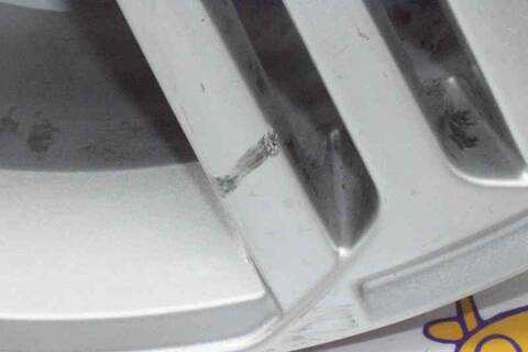 Foto 2ª: LLanta Aleacion Audi A8 4.2 V8 32V FSI 350CV [BVJ] (2002)