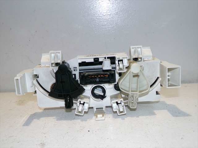 Foto 3ª: Mando Calefacción A. A. Citroen C3 1.1 G 2002-2010 [HFX] (2006)