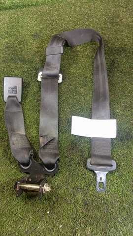 Cinturón Trasero Central Nissan Terrano 2.7 D R20