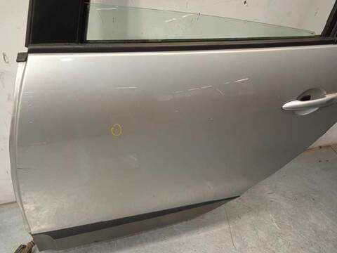 Foto 3ª: Puerta Trasera Izquierda Renault Scenic 1.5 DCI DIESEL FAP 110CV 81KW [K9K636] (2013)