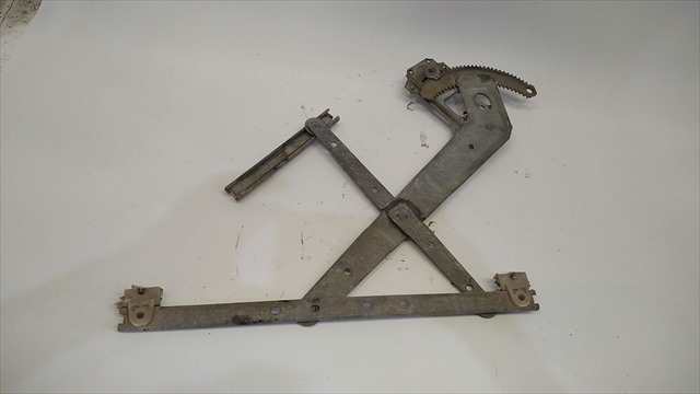 Elevalunas Manual Delantero Derecho Nissan Patrol 2.7 D
