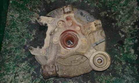 Foto 2ª: Mangueta Trasera Izquierda Mitsubishi Montero 3.2 DI-D CAT 165CV 121KW [4M41] (2002)