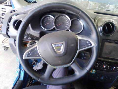 Foto 4ª: Volante Dacia Sandero ANIVERSARIO 95CV 70KW [K9K U8] (2018)