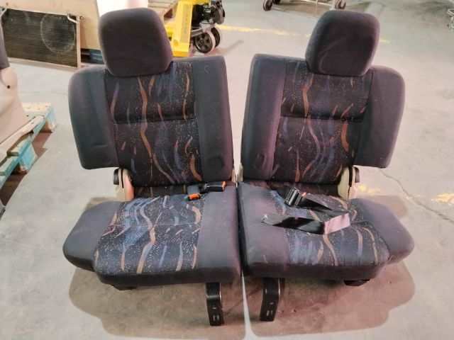 Foto 2ª: Asiento Delantero Derecho Nissan Terrano 2.7 TD TI 5P [TD27 TI] (2002)