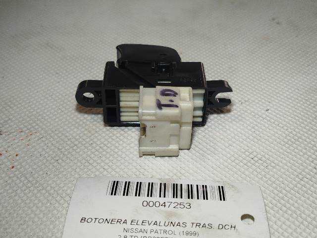 Foto 2ª: Botonera Elevalunas Nissan Patrol 2.8 TD Y61 TD6 [RD28ETI] (1999)