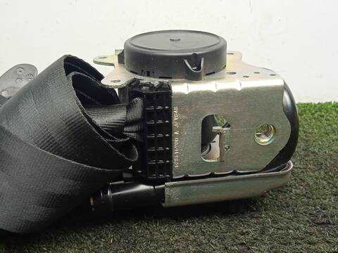 Foto 3ª: Cinturón Delantero Derecho Land Rover Discovery 2.0 D 4X4 150CV 110KW [204DTD(AJ20D4)] (2016)