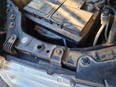 Foto 3ª: Panel Frontal Nissan Navara GASOLINA [YD25DDTI] (1950)
