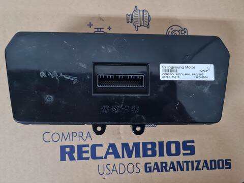 Foto 2ª: Mando Calefacción A. A. Ssangyong Tivoli 120CV 120KW [175950] (2019)