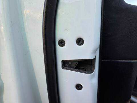 Cerradura Puerta Delantera Izquierda Land Rover Freelander 224DT