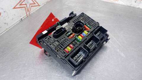 Foto 2ª: Caja Reles Fusibles Citroen C6 EXCLUSIVE 204CV 150KW [TDUHZJ] (2007)