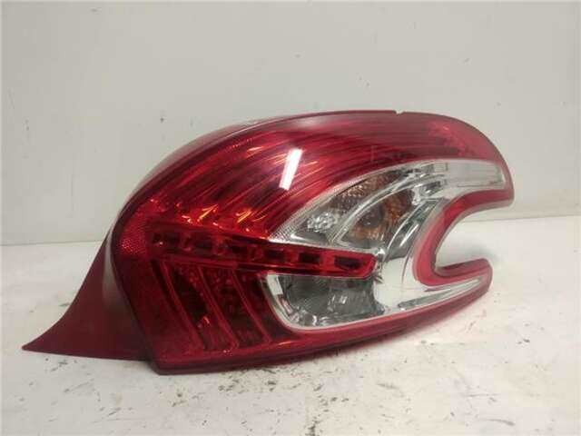Piloto Trasero Derecho Peugeot 208 1.2 STYLE [1.2 LTR. - 60 KW 12V VTI]