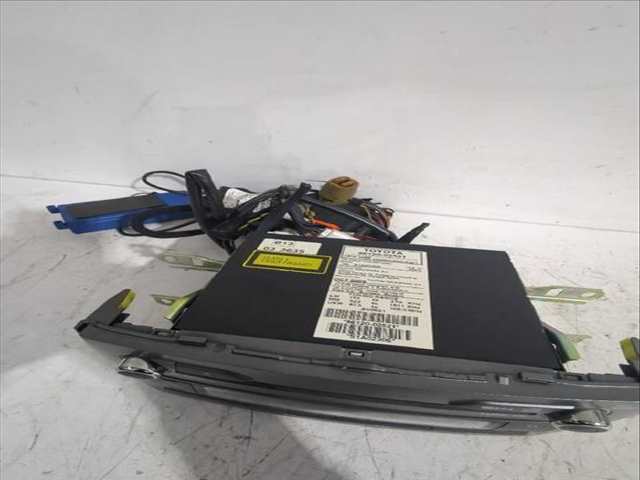 Foto 3ª: Sistema Audio Radio CD Toyota Auris 1.33 DUAL-VVTI NRE150_) 101CV [1NR-FE] (2006)