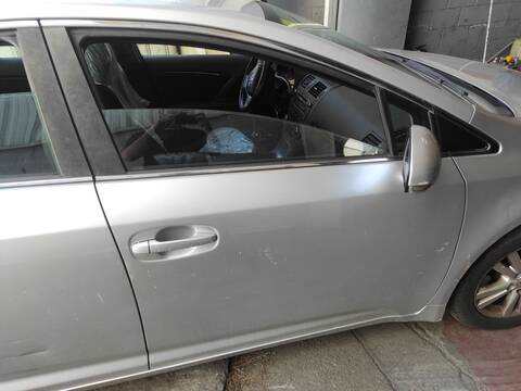 Puerta Delantera Derecha Toyota Avensis 1ADFTV