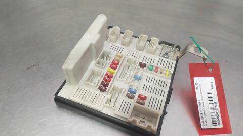 Foto 2ª: Caja Reles Fusibles Renault Scenic GRAND CONFORT AUTHENTIQUE 131CV 96KW [F9QE8] (2006)