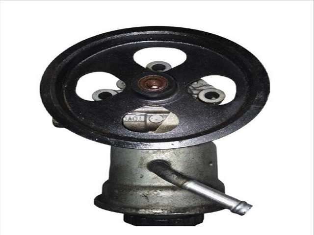 Foto 3ª: Bomba de Direccion Toyota Avensis 2.2 D-4D ADT251_ ADT251R) (2003)