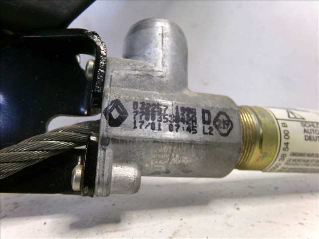 Foto 4ª: Cinturón Delantero Izquierdo Renault Kangoo 1.4 G 1998-2002 [E7J] (1998)