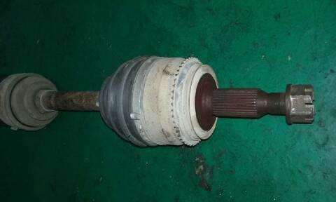 Foto 2ª: Transmision Delantera Derecha Mitsubishi Montero 3.2 DI-D CAT 165CV 121KW [4M41] (2002)