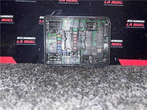 Foto 3ª: Caja Reles Fusibles Renault Trafic M9R Z7 170CV 125KW FURGON (2023)