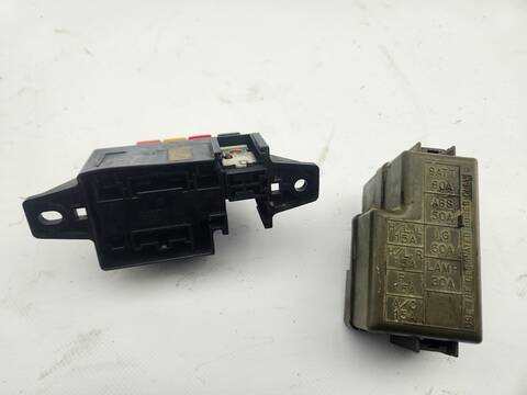 Foto 3ª: Caja Reles Fusibles Suzuki Jimny TECHO METALICO JLX 80CV 59KW [G13BB] (1998)