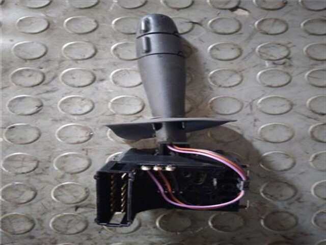 Foto 3ª: Mando Multifuncion Renault Scenic 1.6 16V (JA0B. JA04. JA11) I (JA...)(1999-_) [K4M 700]