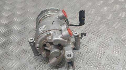 Foto 3ª: Compresor Aire Acondicionado Toyota Aygo X-CITE 72CV 53KW [1KRFE] (2024)