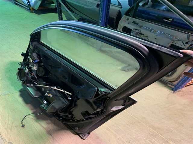 Foto 3ª: Puerta Delantera Derecha Audi A6 3.000 V6 QUATTRO224CV/165KW AVANT BERLINA 0CV [BMK] (2005)